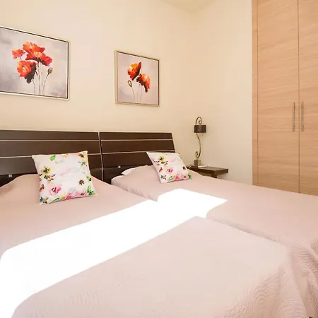 Willa Athena Protaras