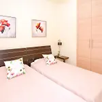 Athena بروتاراس
