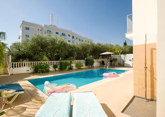 Vila Athena Protaras