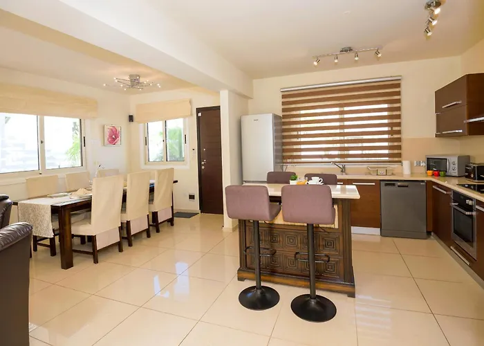 Vila Athena Protaras