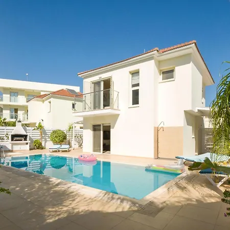 Villa Athena Protarász